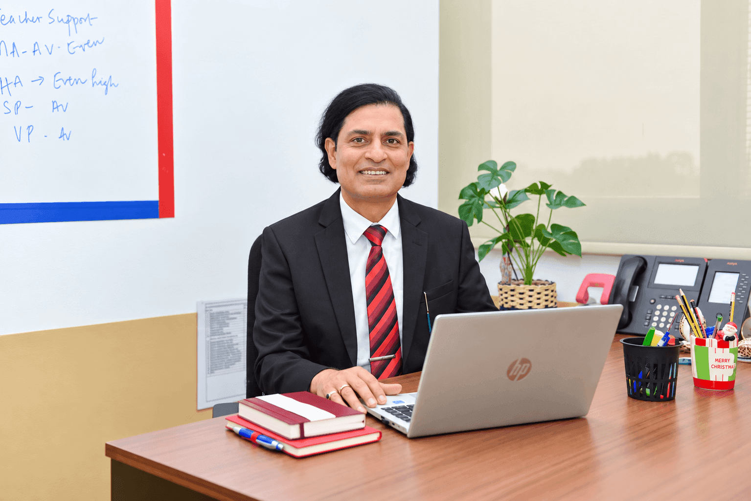 Mr. Mahesh Sajnani 